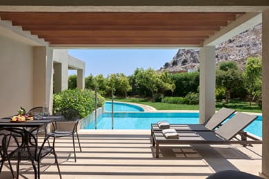 Premium Family Room Sliding Door Swim Up Inland View