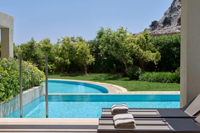 Premium Double Swim-up Room Inland View