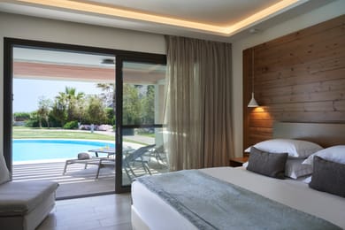 Two Bedroom Suite Swim Up Limited Sea View