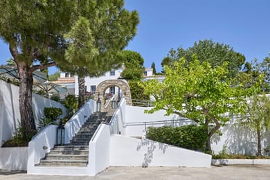 Aegean Suites Hotel Skiathos - Image 4