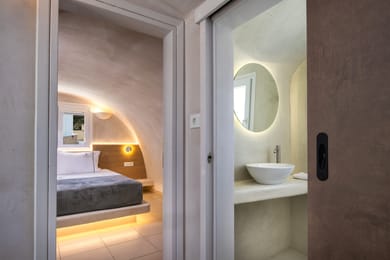 Master Suite Sea View with Hot Tub