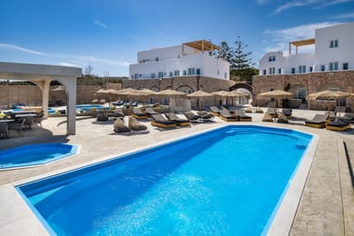 Aelia Luxury Suites - Image 3