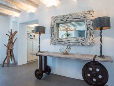 De Luxe Villa with Sea View and Swimming Pool Up to 9 Persons