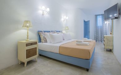 Grand Villa with Sea View and Private Pool Up to 8 Persons