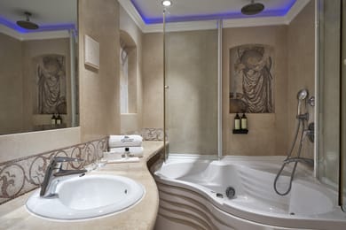 Premium One Bedroom Suite Swim up