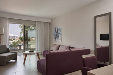 Family One Bedroom Suite Pool View