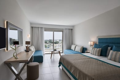 Twin/ Double Room Pool View