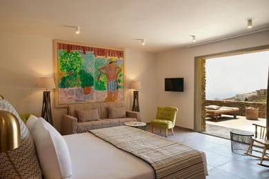 Grand Honeymoon Suite with Hot Tub