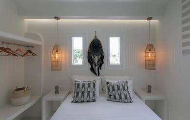 Elegant sea view Villa with outdoor hot tub – Clio