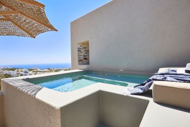 Junior Suite Sea View with Jetted Tub