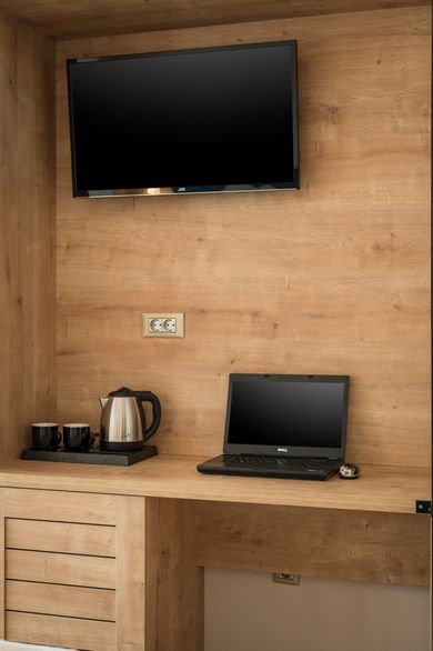 Aequor Luxury Rooms & Apartments - Image 5