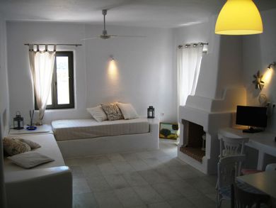 Aeraki Villas Paros - Image 4