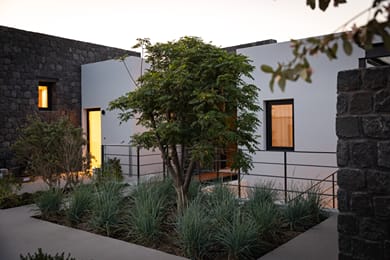 Aernia Suites & Art - Image 3