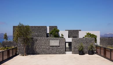 Aernia Suites & Art - Image 2