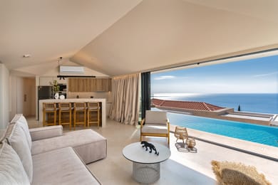 Honeymoon Villa with Private Pool and Sea View