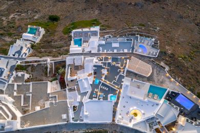 Afroessa Hotel Santorini by Caldera Houses - Image 3