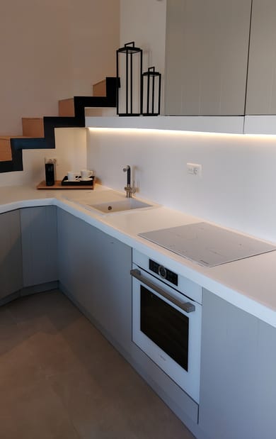 THE LOFT (Two Level Suite with Sea View)