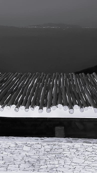 THE LOFT (Two Level Suite with Sea View)