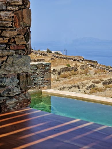 THE NEST (Double Bed Studio with Panoramic Sea View)