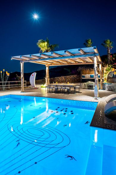 Agalia Luxury Suites - Image 7