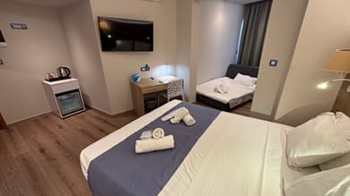 One Bedroom Triple Family Room