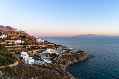 AGL Luxury Villas Mykonos - Image 4