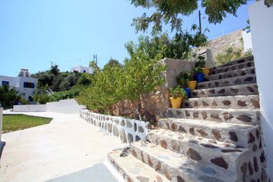 Agnanti Hotel Milos - Image 2