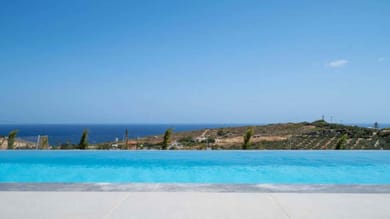 Crete Villa Harlow