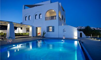 6 Bedroom | Villa Oinone | Pyrgos