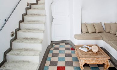 Ouranos II Maisonette | Firostefani