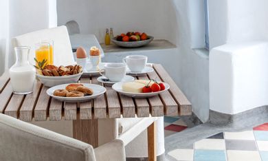 Ouranos II Maisonette | Firostefani