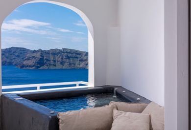 Villa Thais Infinite