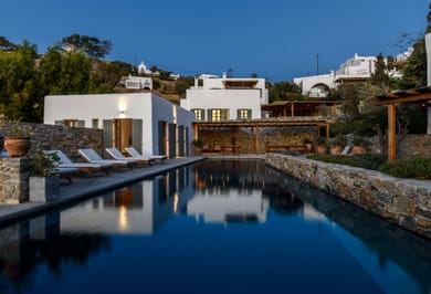Villa Akali