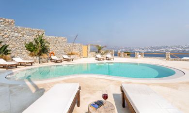 8 bedroom | Villa Brilene | Kanalia