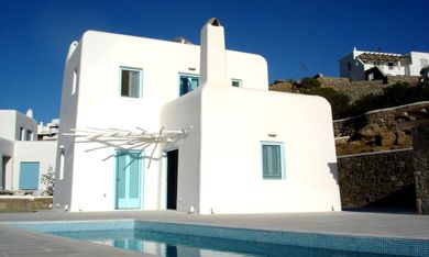 Villa Pericleous