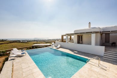 Paros Villa Aeraki