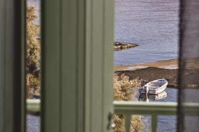 Noon Beyond Accommodation Milos - Image 6