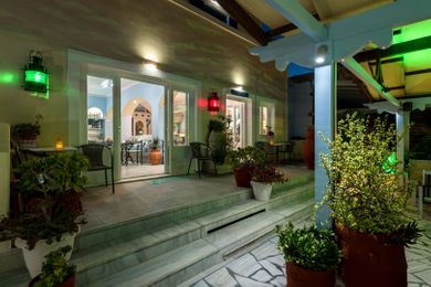 Akis Hotel Santorini - Image 6