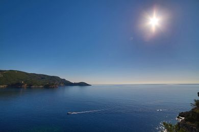 Akrotiri Beach Hotel - Image 6