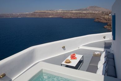 Akrotiri Cove Santorini - Image 3