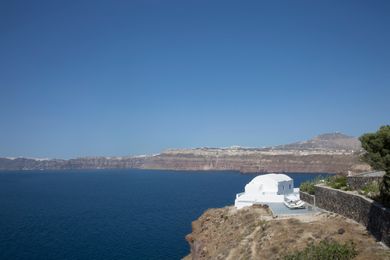 Akrotiri Cove Santorini - Image 5