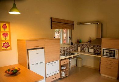 Aksos Suites Accessible Accommodation - Image 5