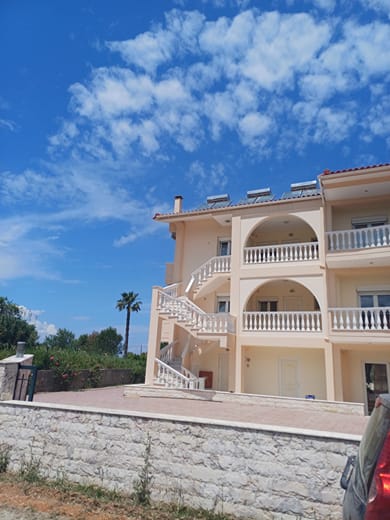 Aktaion Apartments Artemision - Image 4