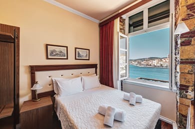 Small DOUBLE sea view DBLSTDv8