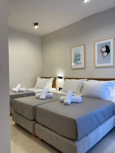 Deluxe Triple – Sea View