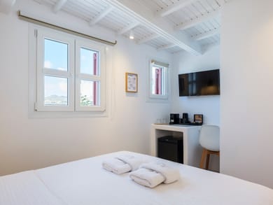 Cozy Room Partial Sea View