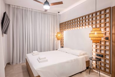 Upper Floor Suite | Balcony