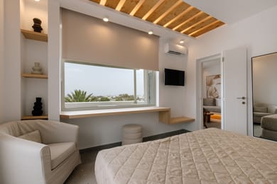 Suite with Panoramic Sea View