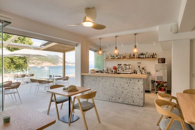 Alboro Seaside Suites - Image 4