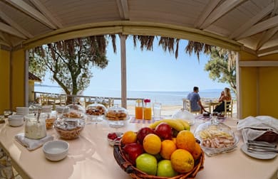 Albouro Seafront Apartments - Image 5